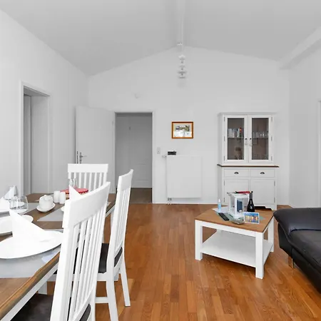 Sturm By Interhome Warwerort
